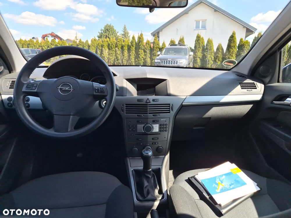 Opel Astra 1.6 Edition Plus - 19