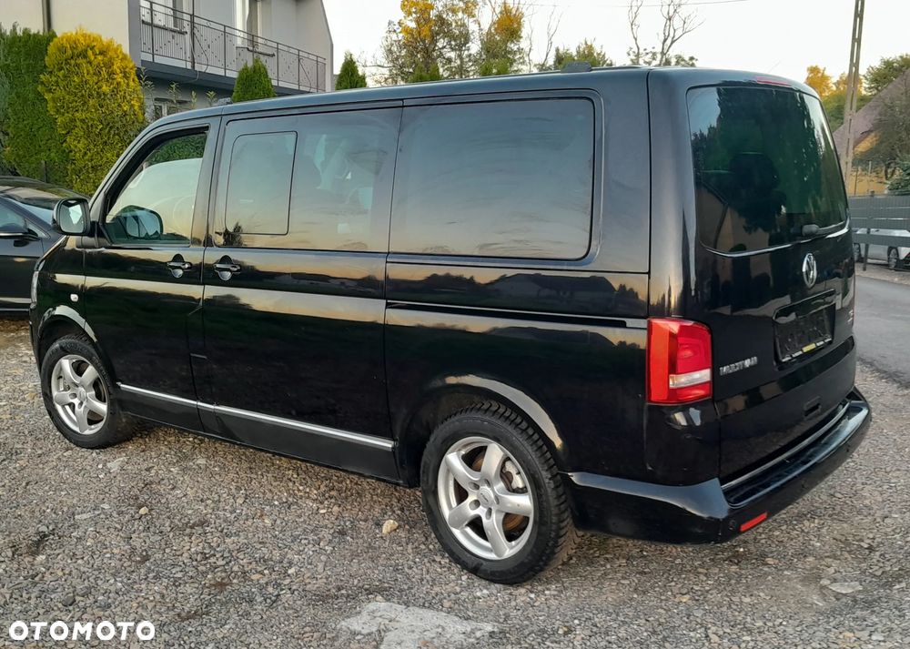 Volkswagen Caravelle - 2
