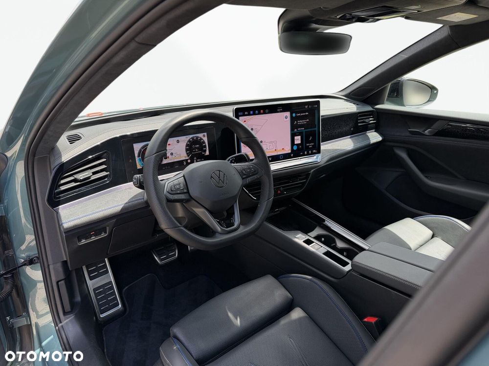 Volkswagen Passat Variant 2.0 TDI SCR 4Mot R-Line DSG - 11
