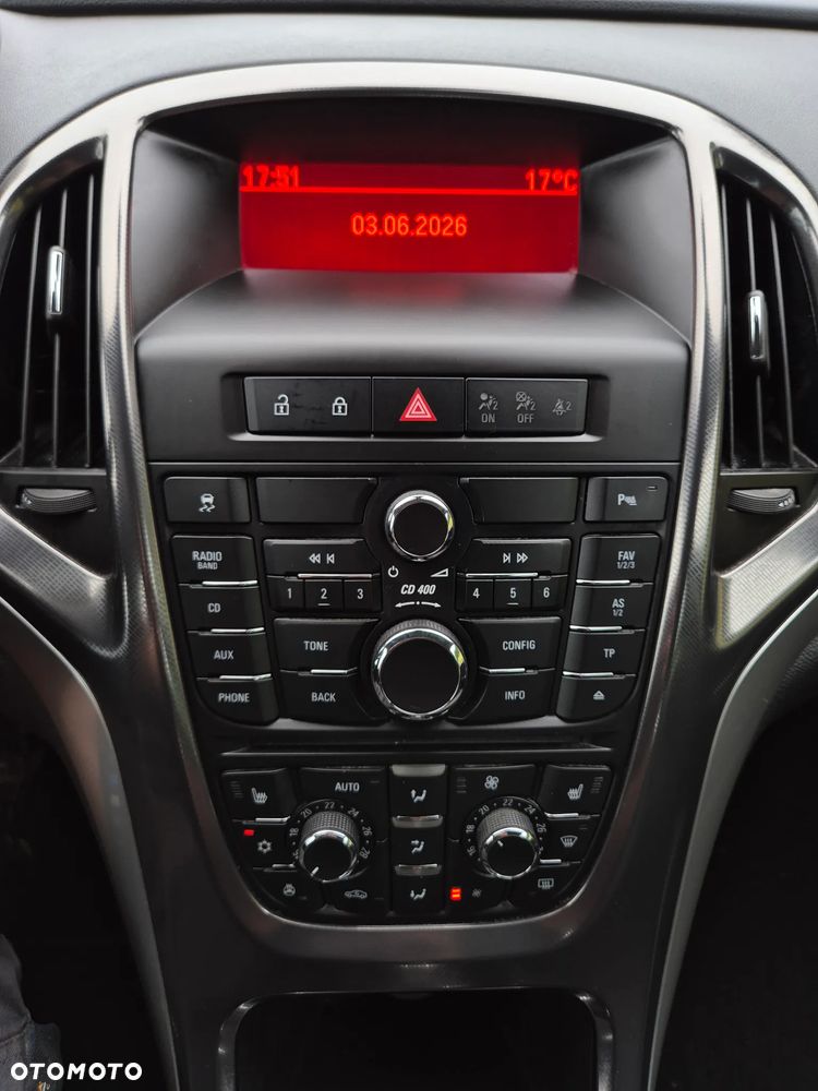 Opel Astra 2.0 CDTI Exklusiv - 14