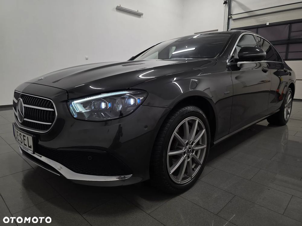 Mercedes-Benz Klasa E 300 de 9G-TRONIC AMG Line - 2
