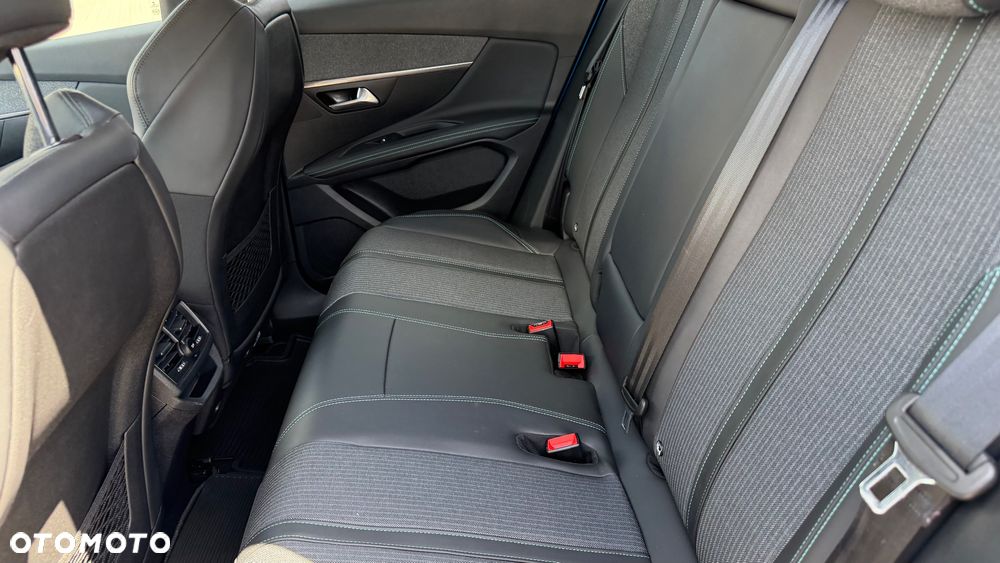 Peugeot 3008 Hybrid4 300 e-EAT8 Allure - 20