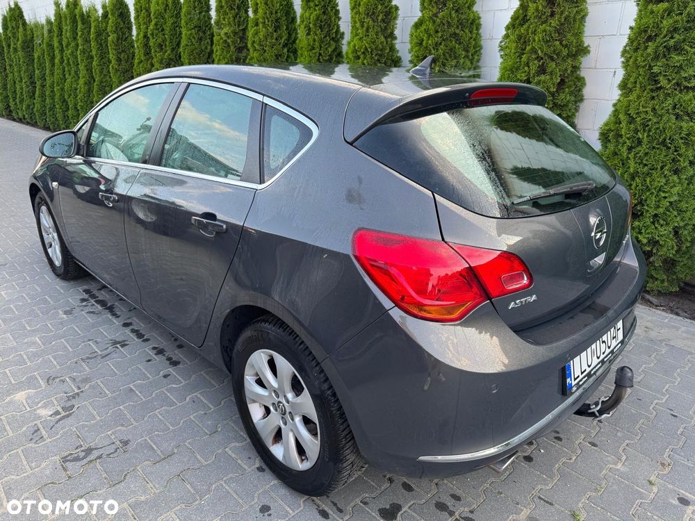 Opel Astra 1.4 Turbo Edition - 4