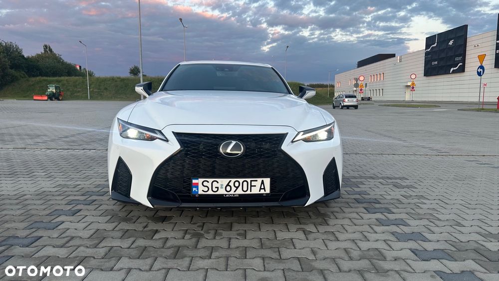 Lexus IS - 20