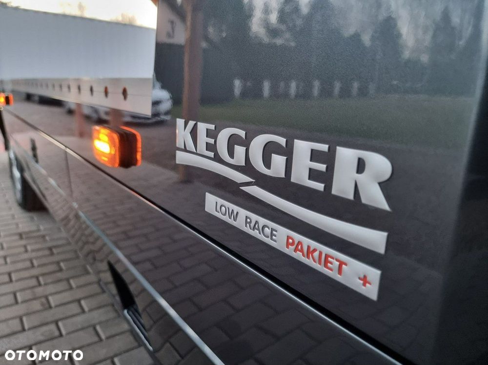 Mercedes-Benz Sprinter - 32