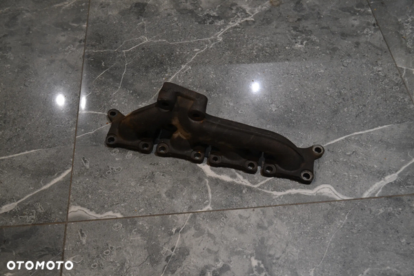 VW AUDI 1,8 TURBO AEB KOLEKTOR WYDECHOWY 058233033E