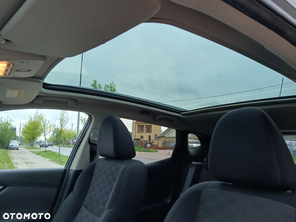 Nissan Qashqai 1.2 DIG-T N-Connecta Xtronic EU6 - 14