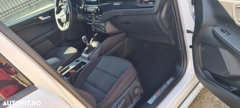 Ford Kuga 1.5 EcoBoost FWD ST Line - 2