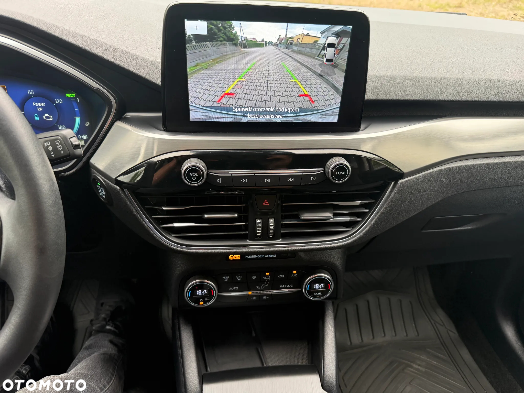Ford Kuga 2.5 FHEV AWD Titanium - 11