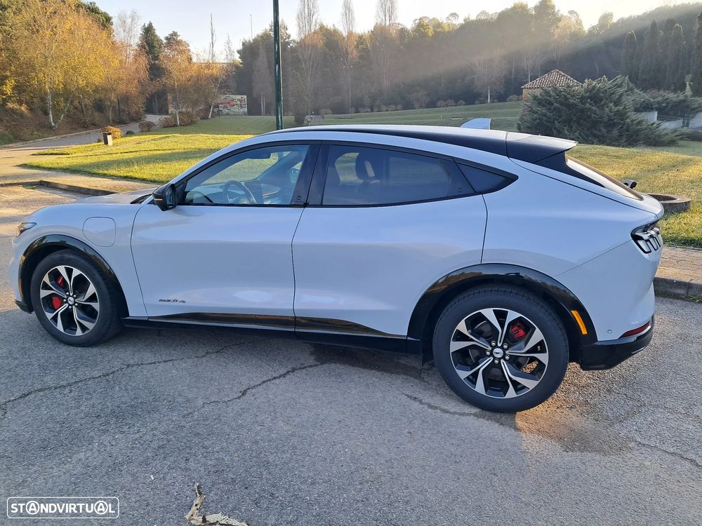 Ford Mustang Mach-E Premium - 5
