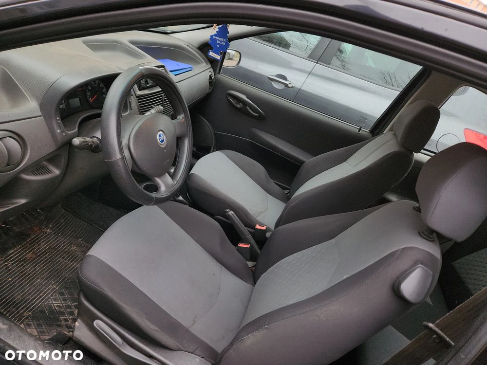 Fiat Punto 1.2 8V Active - 5