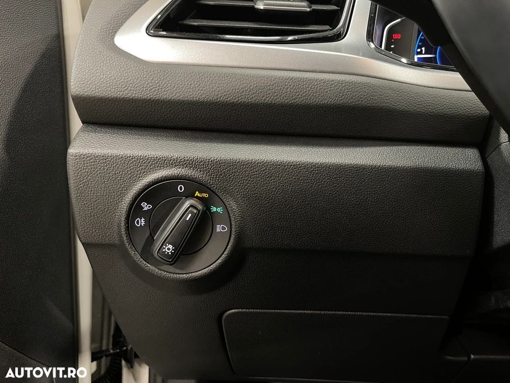 Volkswagen T-Roc 2.0 TDI Life - 23