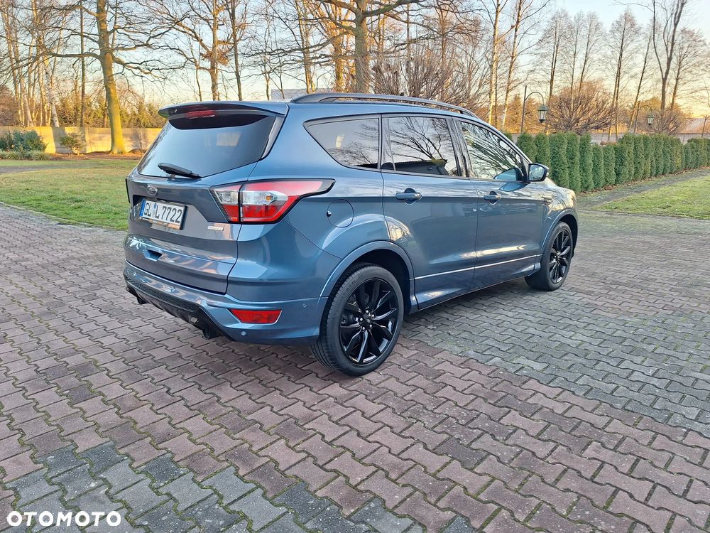 Ford Kuga 1.5 EcoBoost 2x4 ST-Line - 3