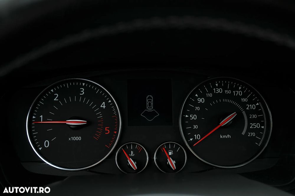 Renault Laguna dCi 110 FAP Limited - 17