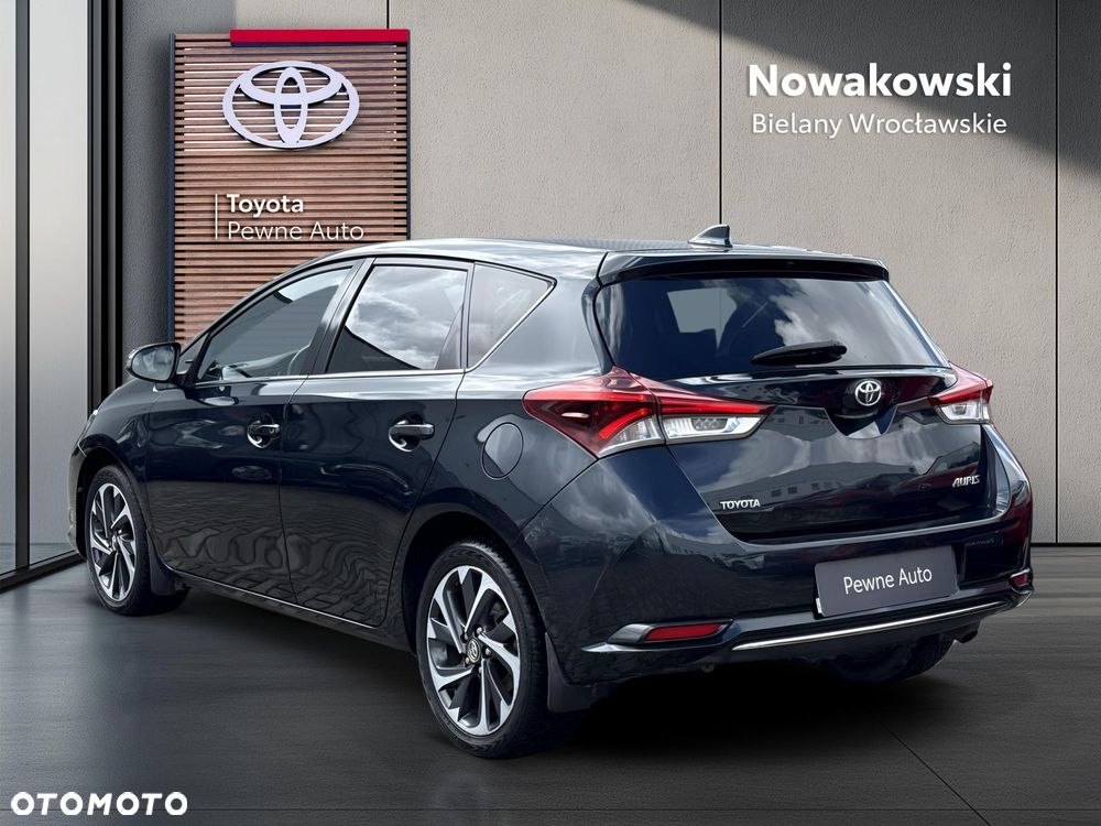 Toyota Auris 1.6 Comfort - 2