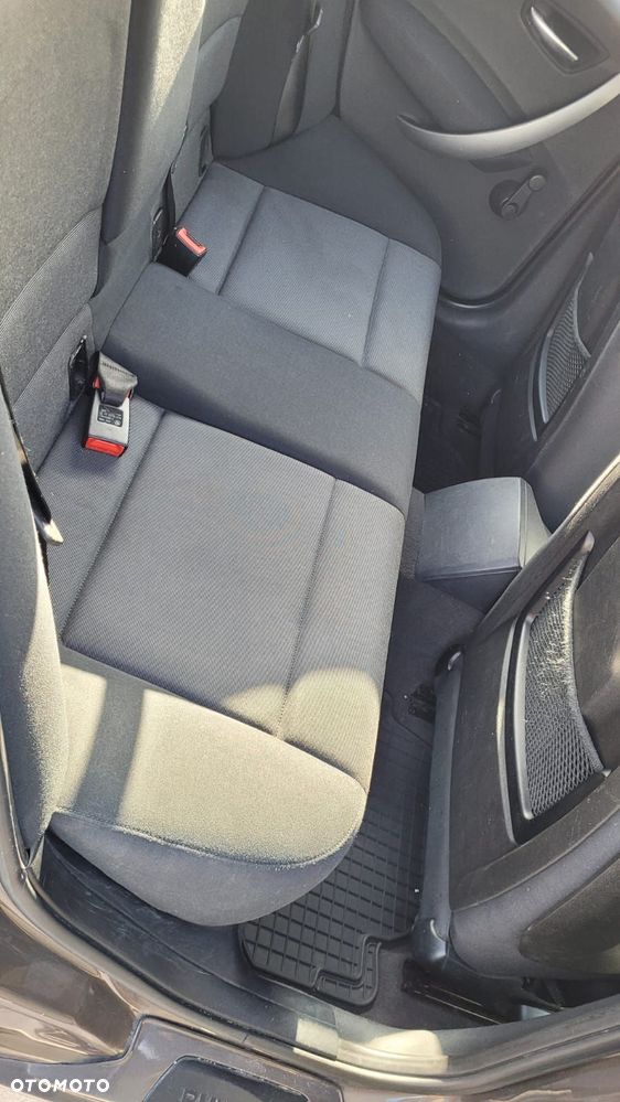 BMW Seria 1 116i - 22