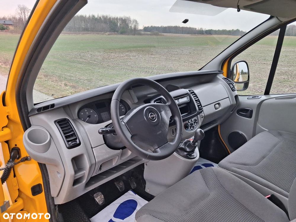 Opel Vivaro - 16