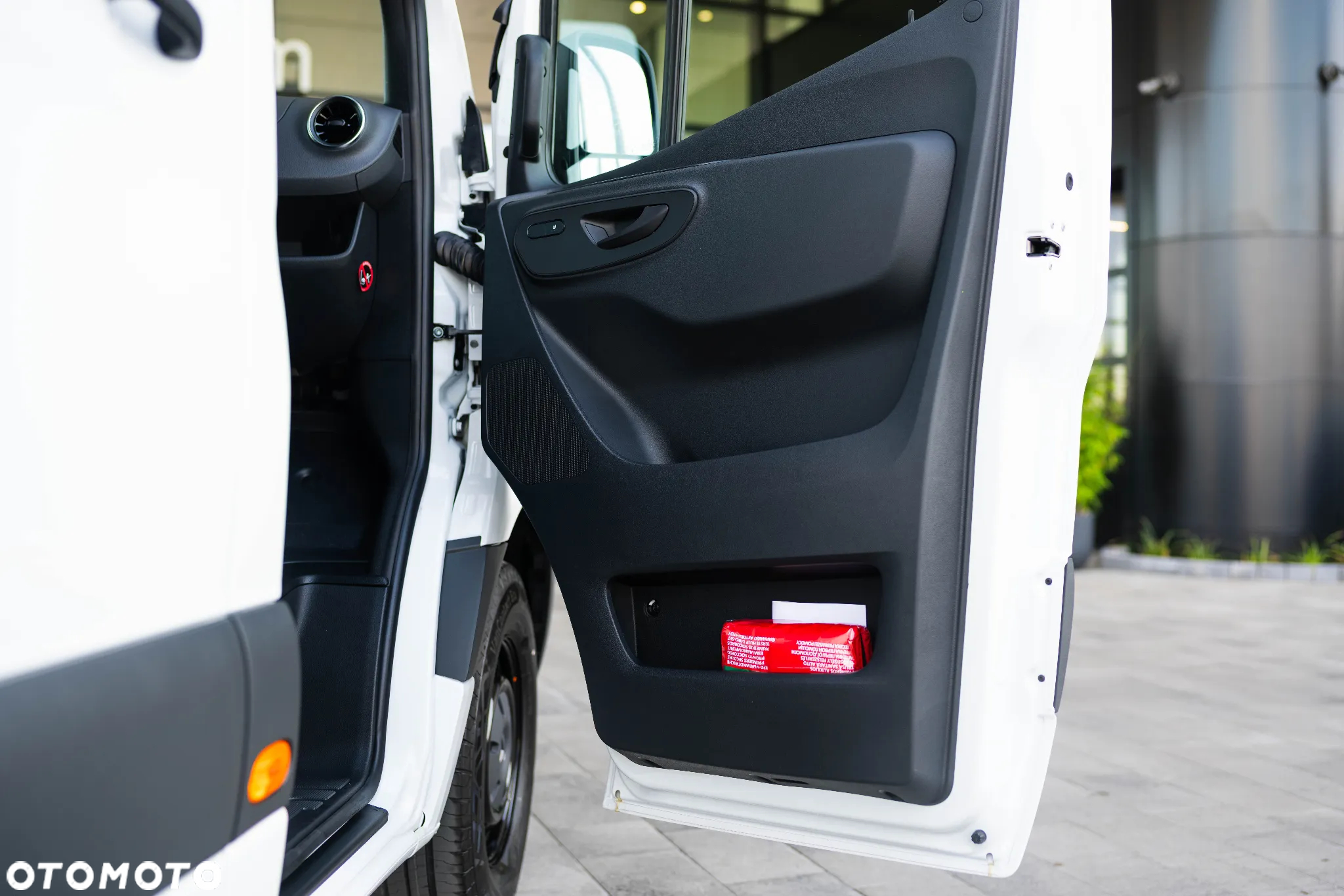 Mercedes-Benz eSprinter - 23