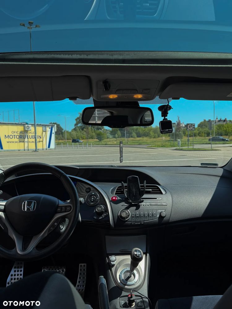 Honda Civic 1.8 Comfort - 11