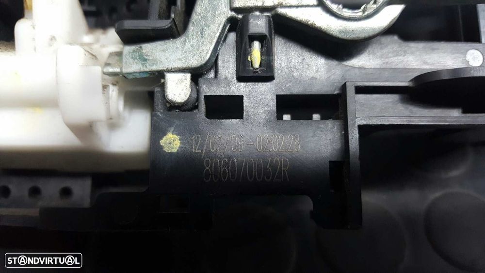 PUXADOR EXTERIOR TRASEIRO ESQUERDO RENAULT MEGANE III BERLINA 5 P AUTHENTIQUE - 10