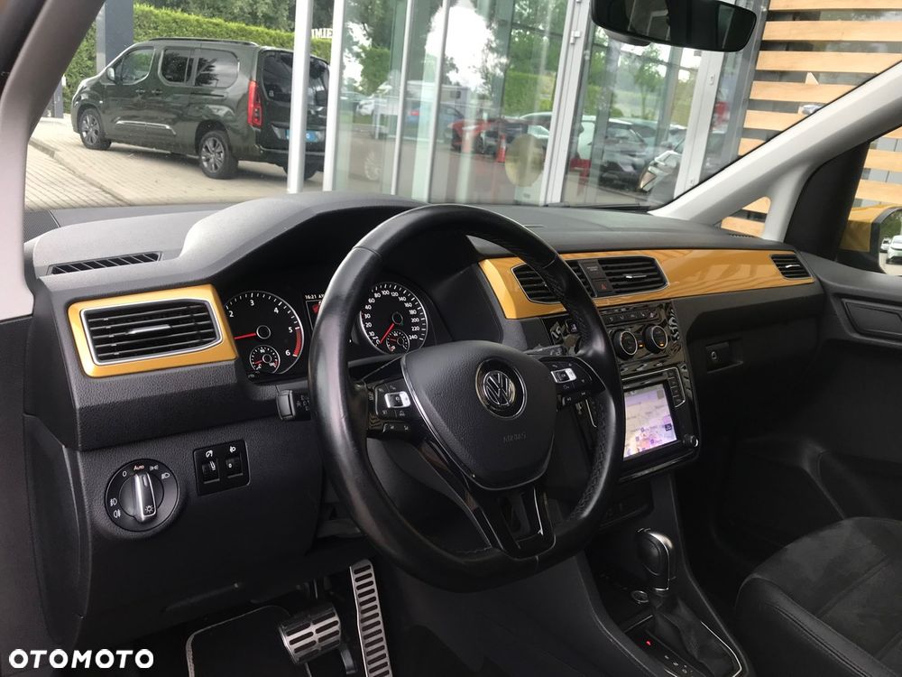 Volkswagen Caddy Maxi 2.0 TDI Highline 4Motion DSG - 24