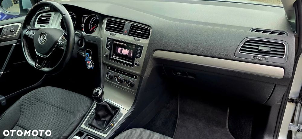 Volkswagen Golf 1.6 BlueTDI Comfortline - 27