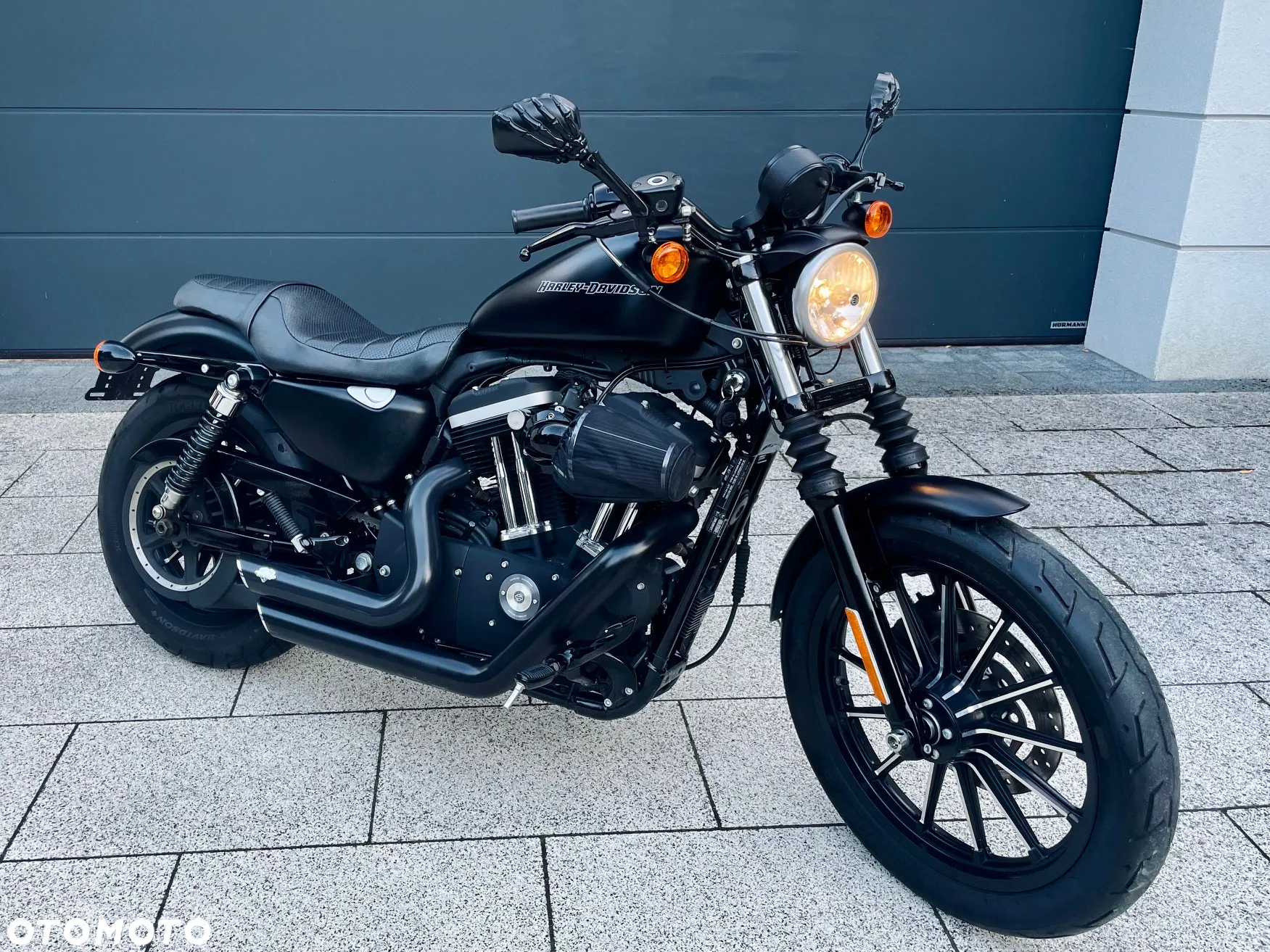 Harley-Davidson Sportster Iron 883 - 12