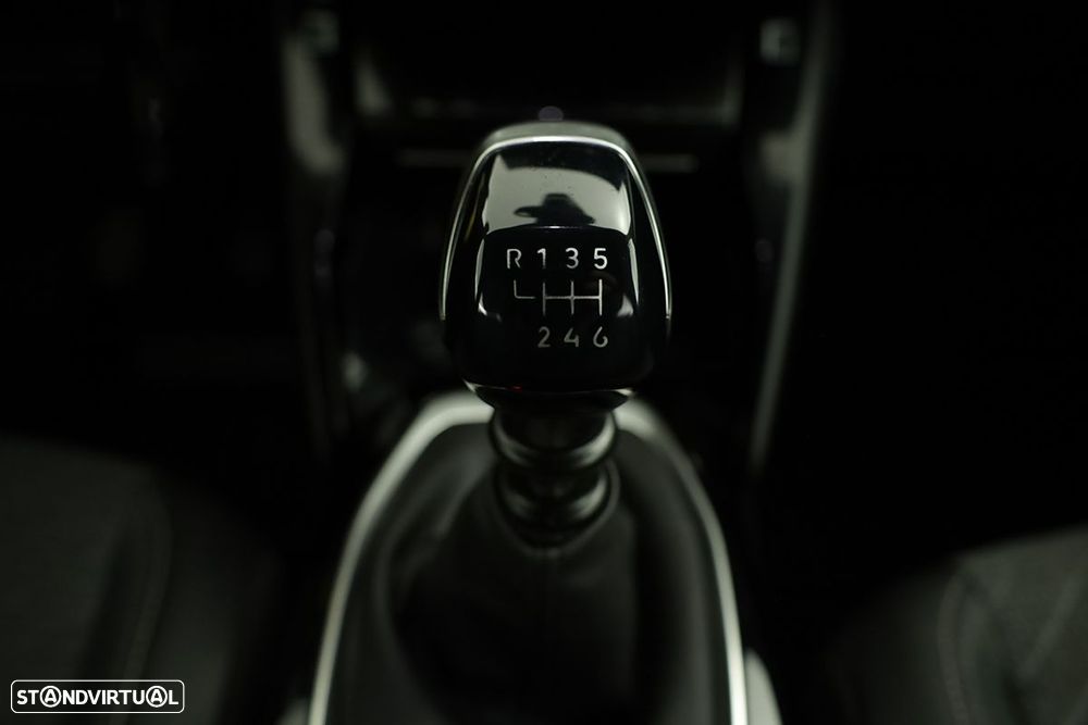 Peugeot 2008 1.2 PureTech Allure - 13