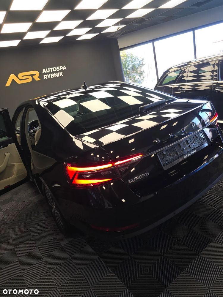Skoda Superb 2.0 TDI SCR Style DSG - 30