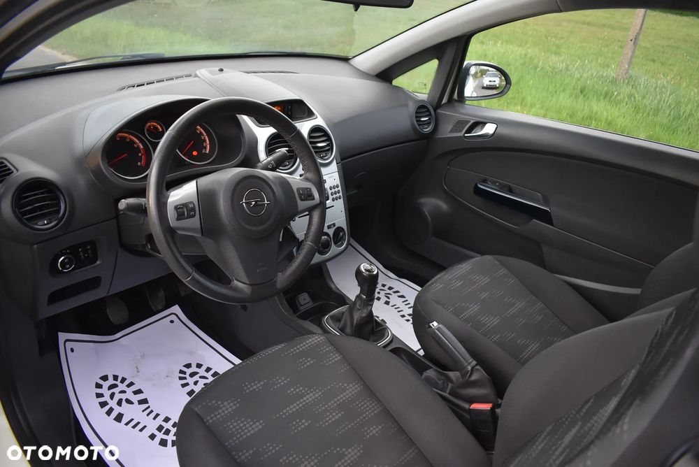 Opel Corsa - 26