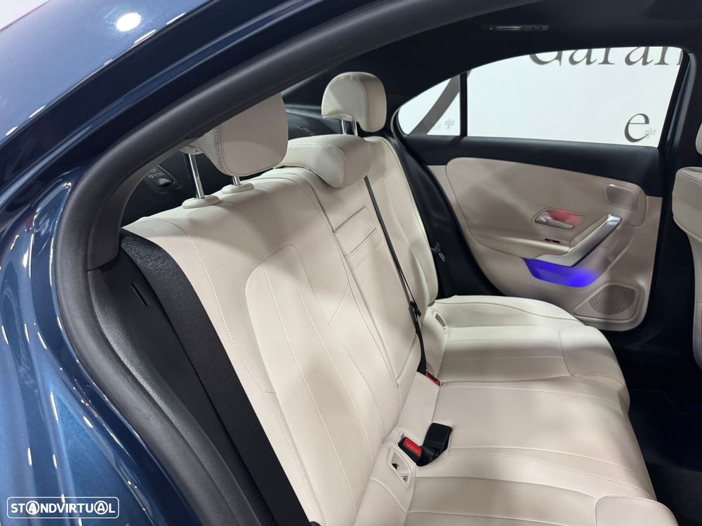 Mercedes-Benz A 180 Limousine d Business Solutions - 35