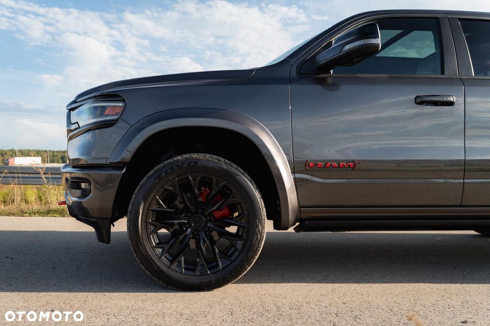 RAM 1500 Crew Cab Shortbed Limited - 23