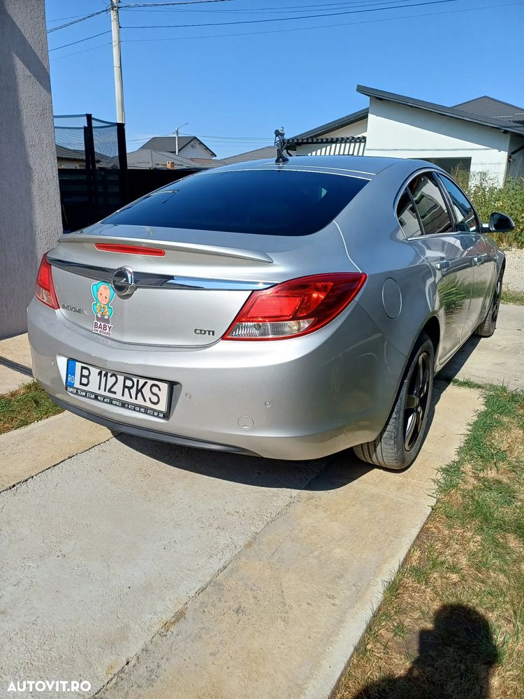 Opel Insignia 2.0 CDTI - 9