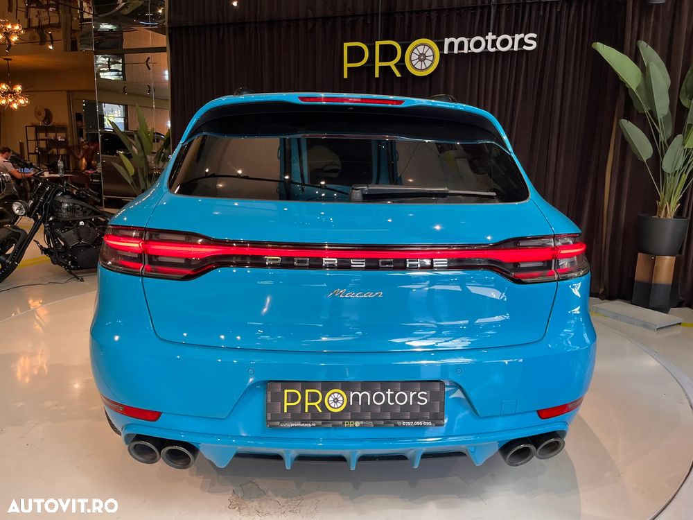 Porsche Macan - 16