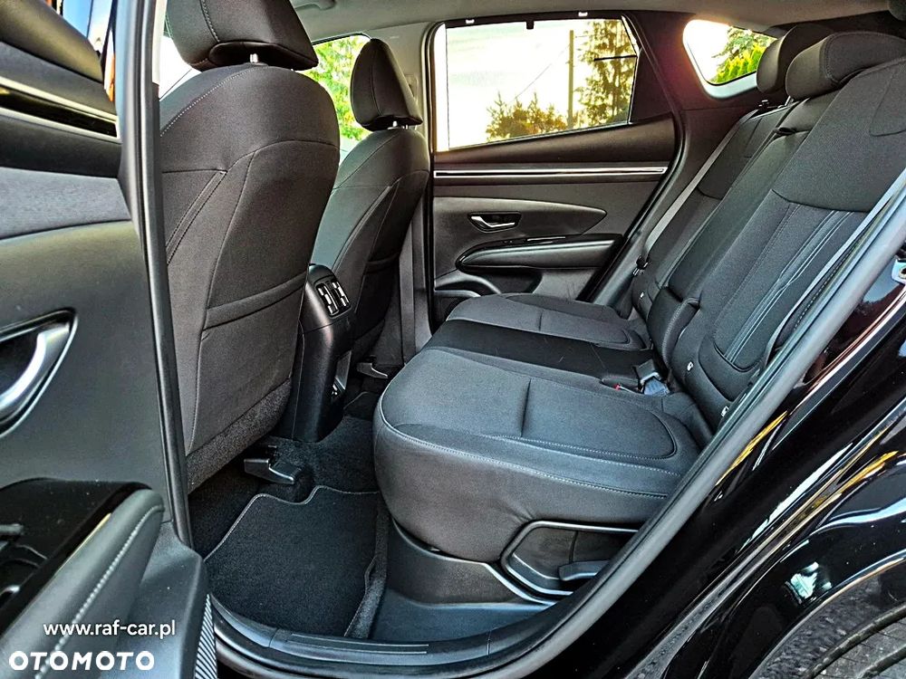 Hyundai Tucson 1.6 T-GDi HEV Executive 2WD - 13