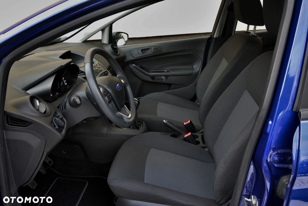 Ford Fiesta 1.25 Ambiente EU5 - 17