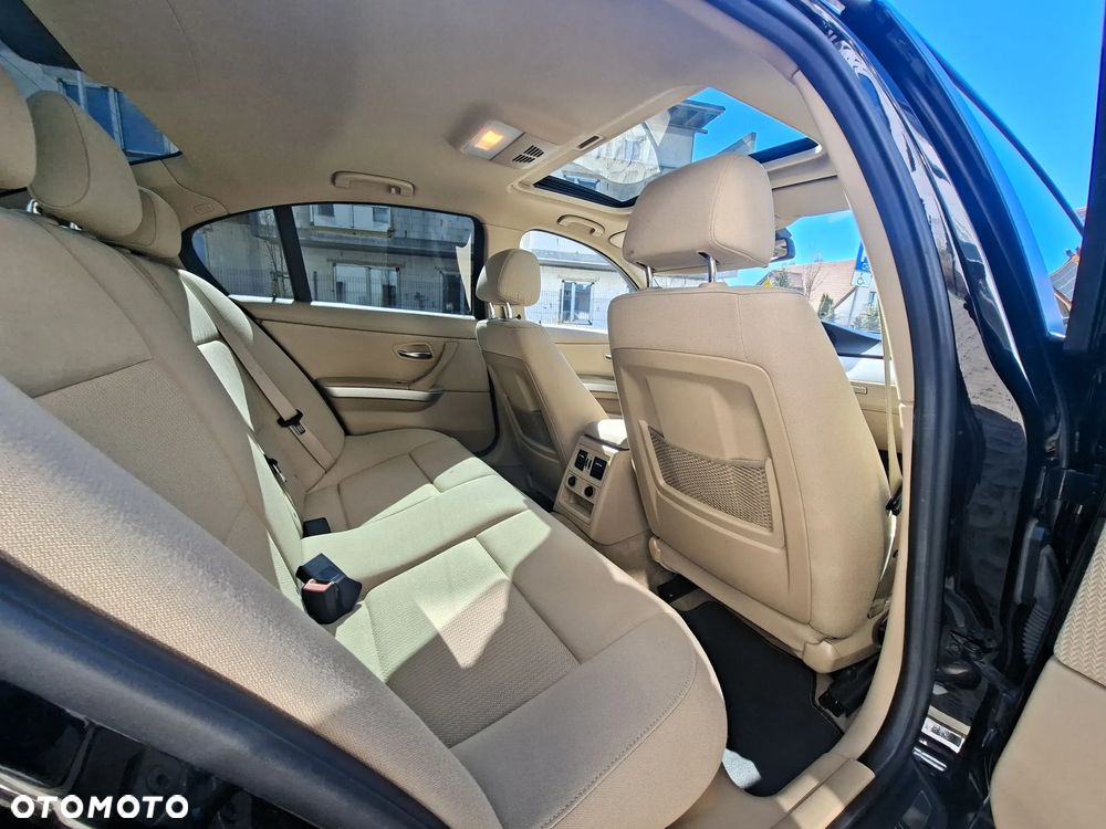 BMW Seria 3 318i Edition Exclusive - 10