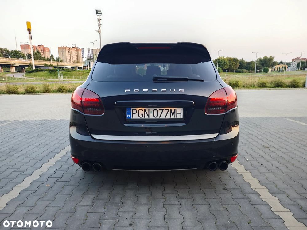 Porsche Cayenne S - 8