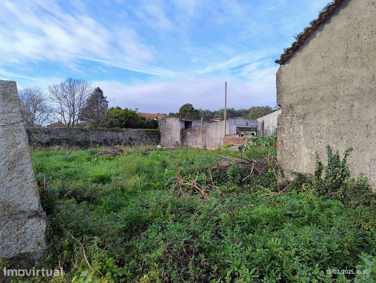 Terreno com Projeto p/2 moradias - Grande imagem: 3/3