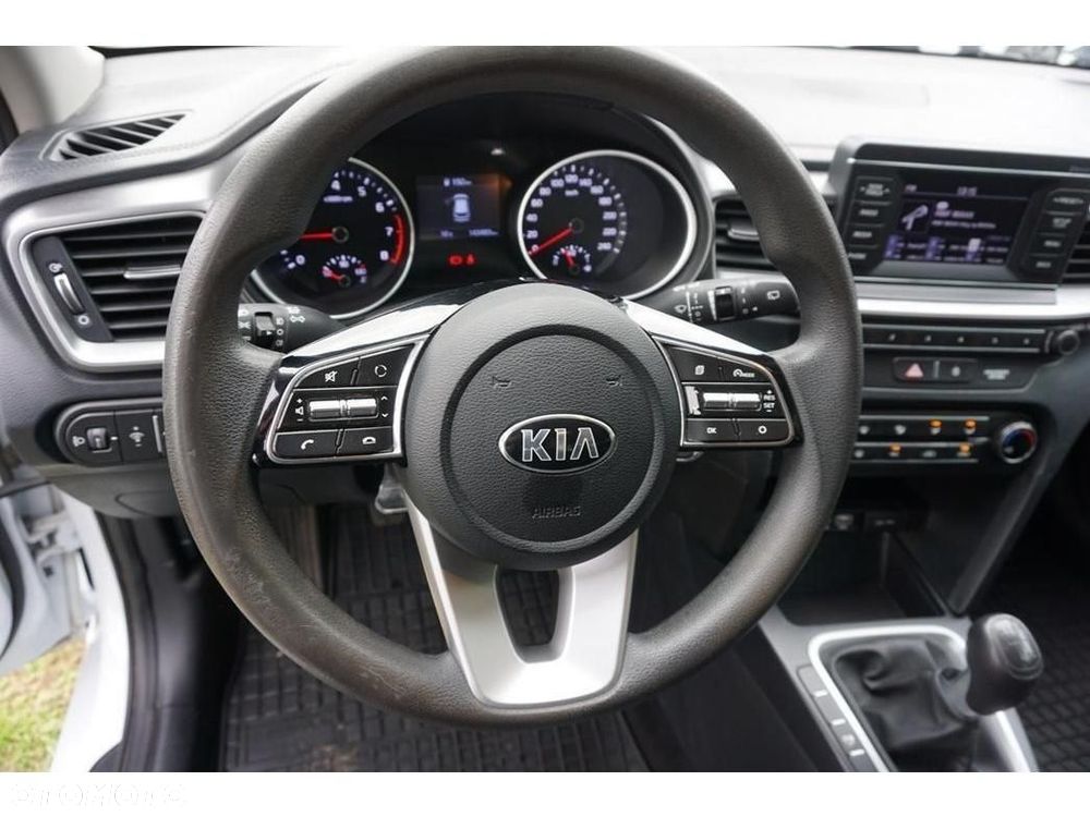 Kia Ceed - 20