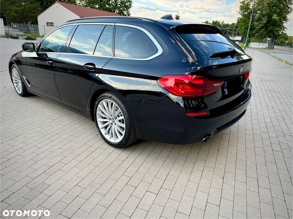 BMW Seria 5 520d Sport - 2