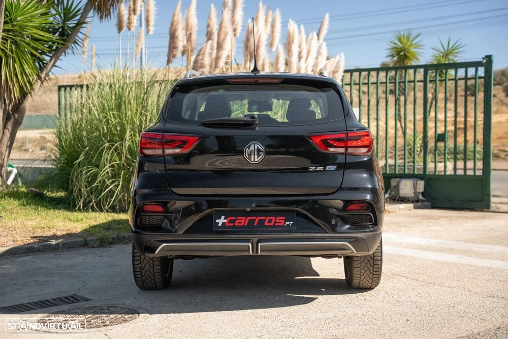 MG ZS Standard Luxury - 8