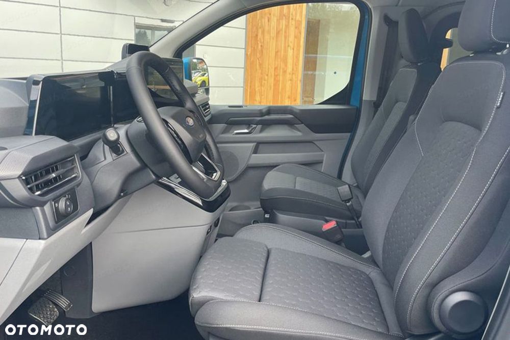 Ford Transit Custom - 11