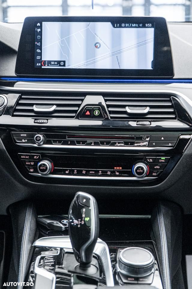 BMW Seria 5 540i AT - 4
