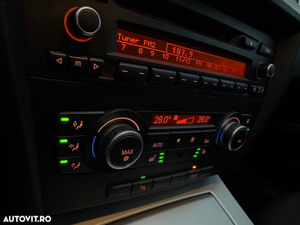 BMW Seria 3 318d DPF Touring Edition Sport - 19