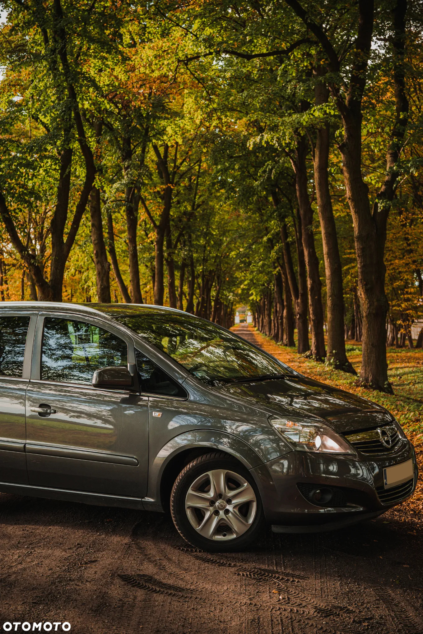 Opel Zafira 1.8 Cosmo EU5 - 3