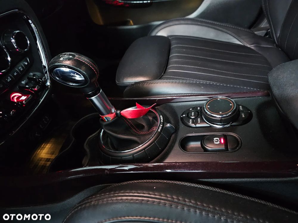 MINI Clubman Cooper SD ALL4 - 18