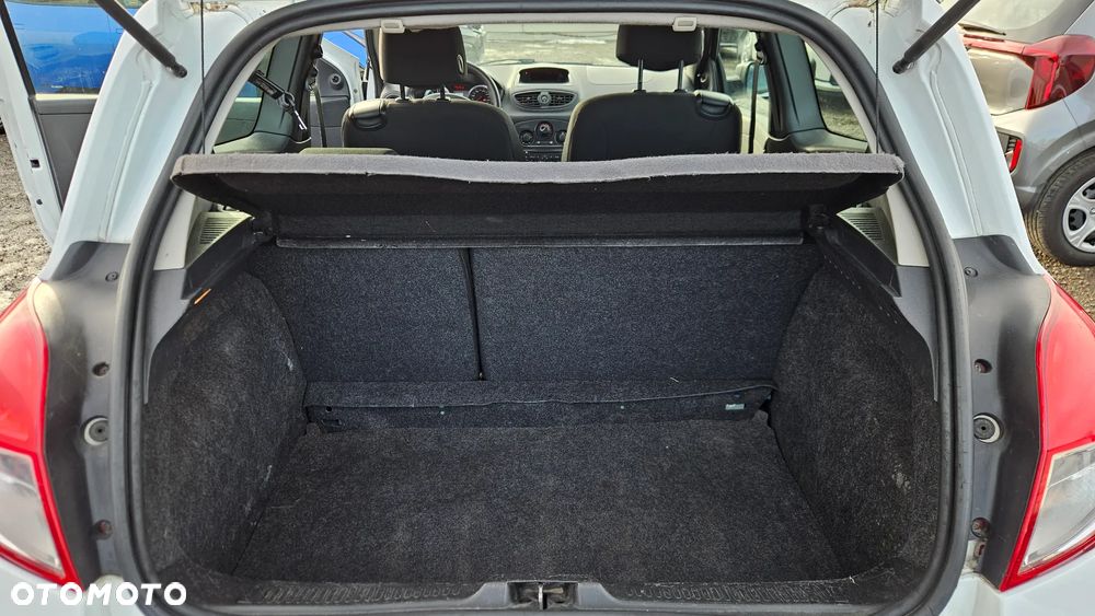 Renault Clio 1.5 dCi Alize - 17
