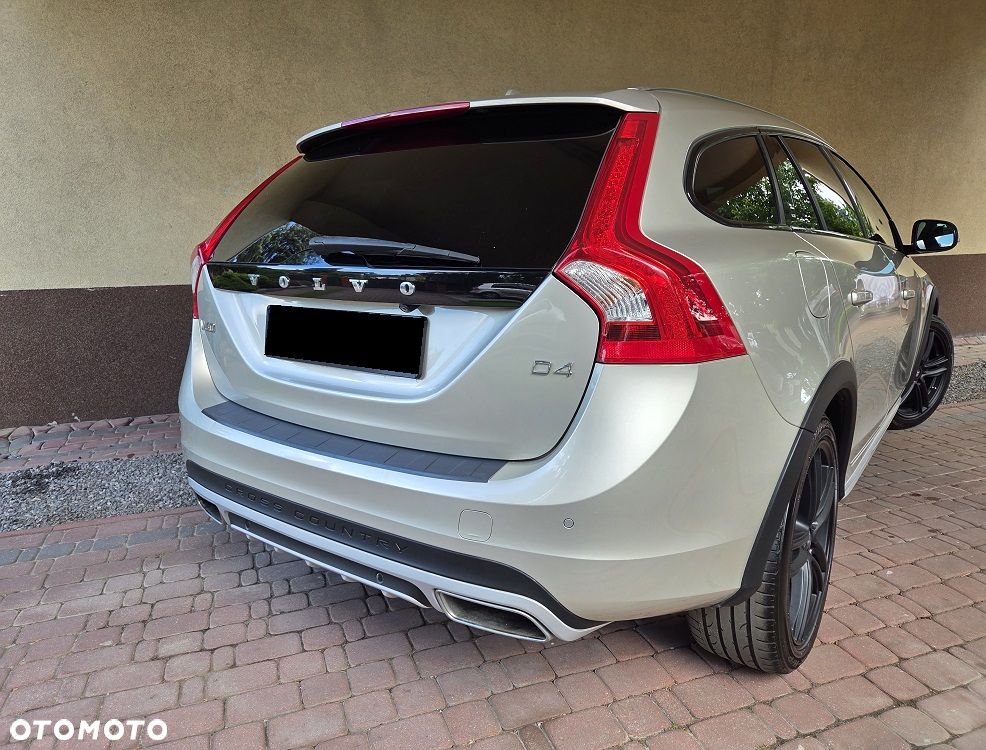Volvo V60 Cross Country D4 Geartronic - 13