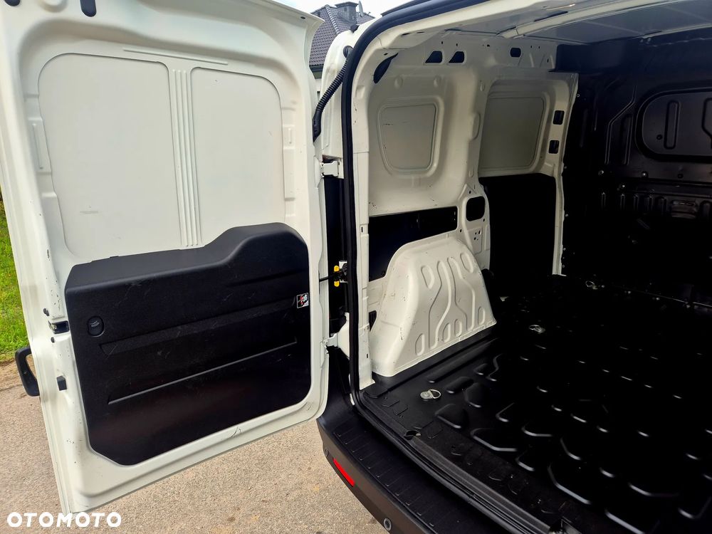 Fiat Doblo Active - 21
